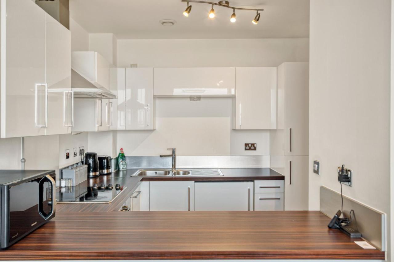 לונדון Delightful Apartment Wandsworth מראה חיצוני תמונה